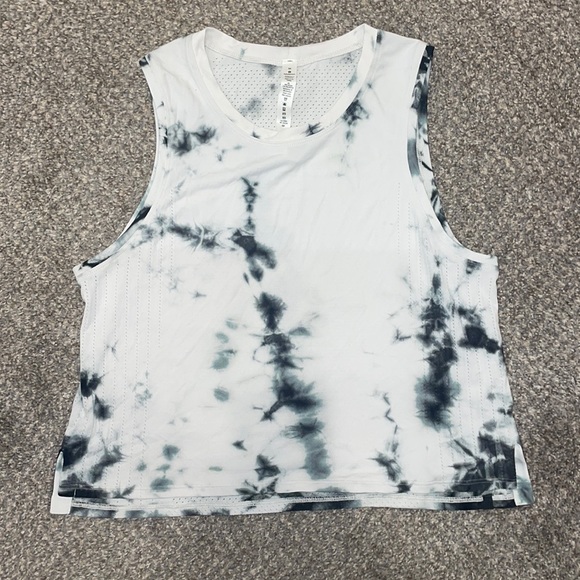 lululemon athletica Tops - Lululemon Marble Crop Top